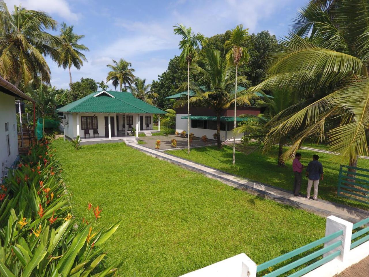Pamba Inn Alappuzha Dış mekan fotoğraf